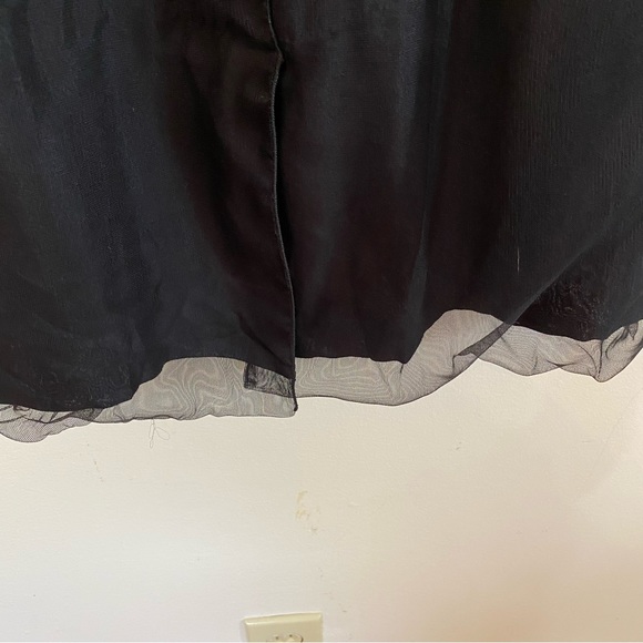 Dolce & Gabbana 100% Silk Black Midi with Ruffled Capped Sleeves size 44 - Picture 13 of 17